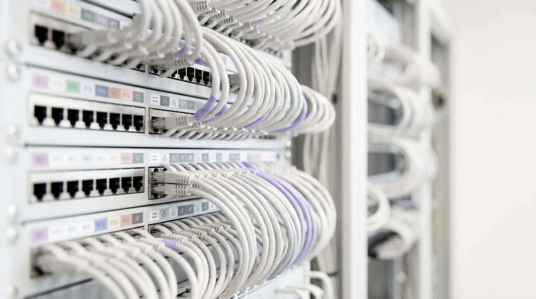 Retrofit বনাম new build: MDU WiFi কেবলিং এবং access point প্লেসমেন্ট পরিকল্পনা